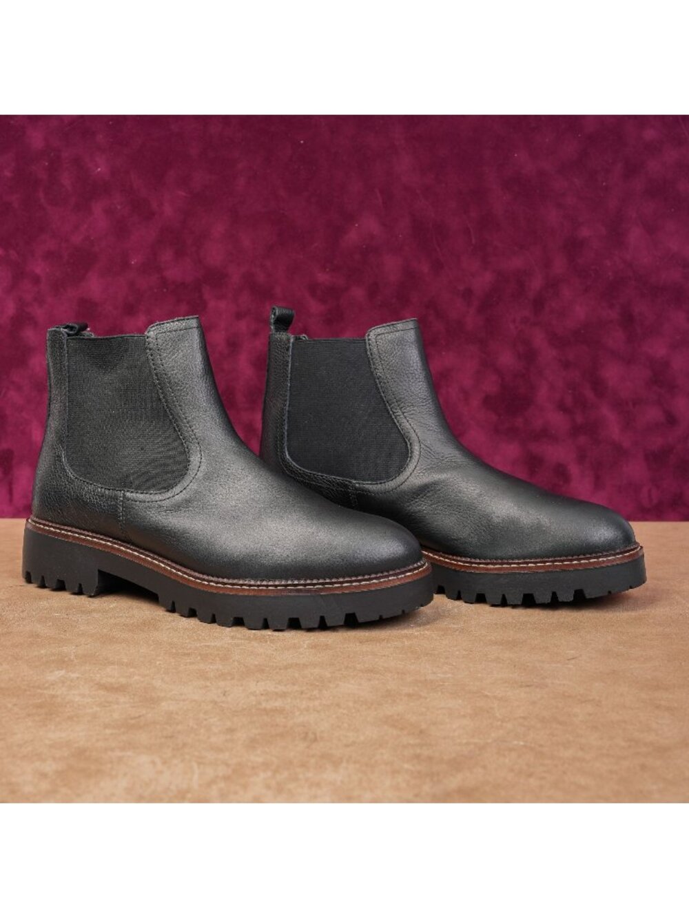 Caslon Women Miller Black Leather Water Resistant Chelsea Boots Sz 8.5